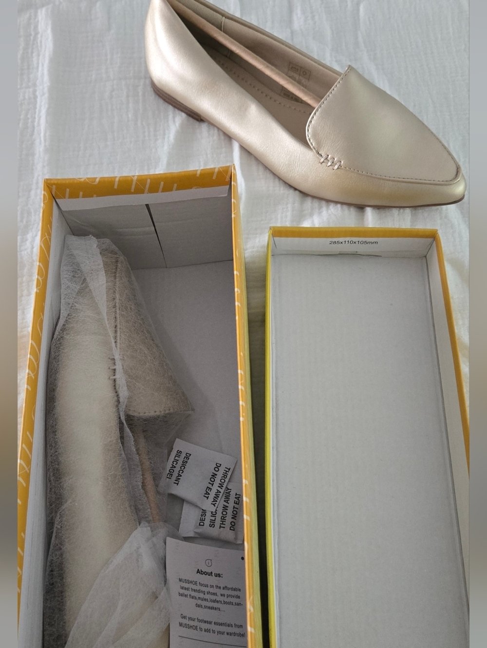 MUSSHOE Loafers for Women Comfortable Pointed Toe SIZE 8  Gold